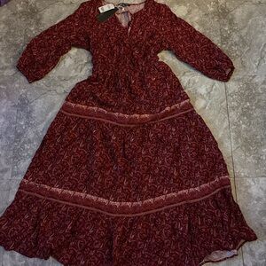 Laurel Grey Burgundy Patterned Long Sleeve Dress